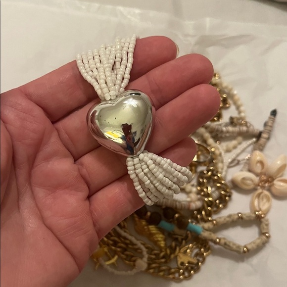 Beach Vibes Bundle of Jewelry - Picture 3 of 11